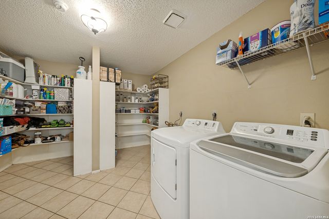 7507 AVERY RD, Live Oak, TX 78233