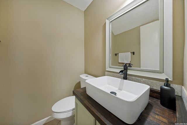 7507 AVERY RD, Live Oak, TX 78233