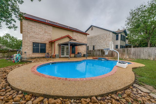7507 AVERY RD, Live Oak, TX 78233