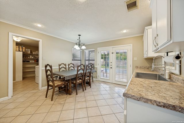 7507 AVERY RD, Live Oak, TX 78233
