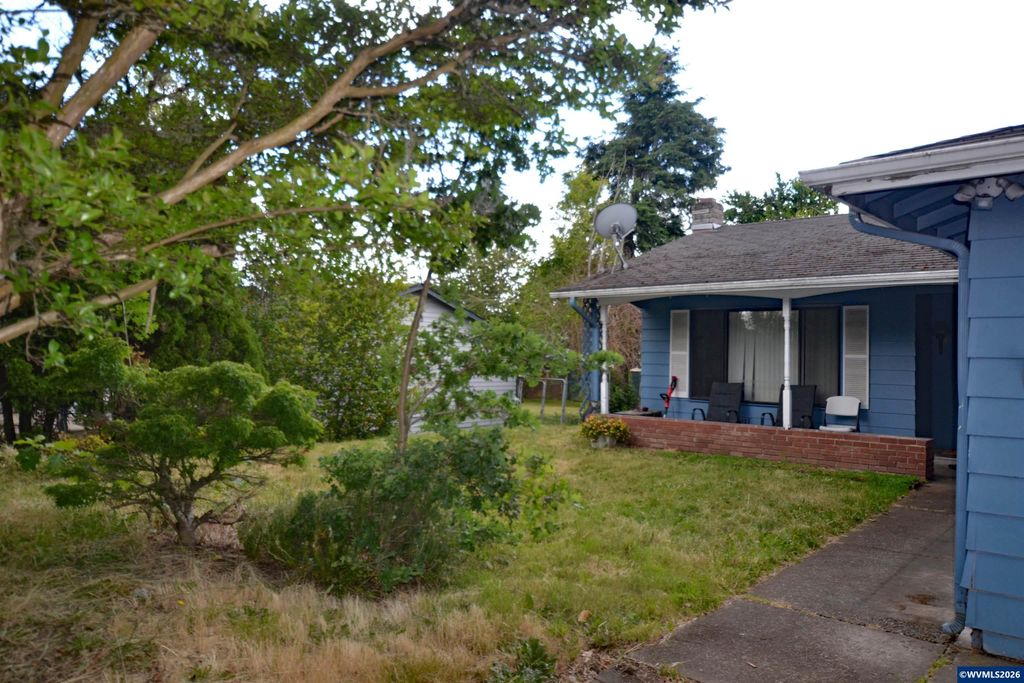 1264 Lockhaven Dr NE, Keizer, OR 97303