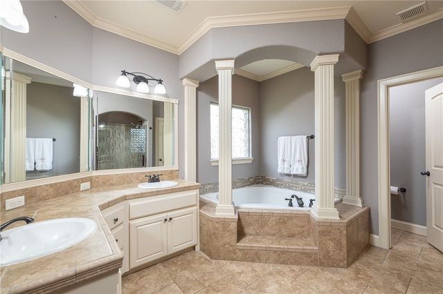 3907 W Mountain View Drive, Fayetteville, AR 72704