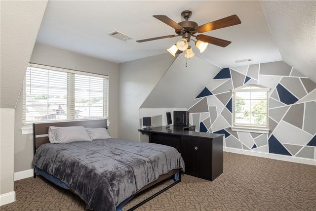 3907 W Mountain View Drive, Fayetteville, AR 72704