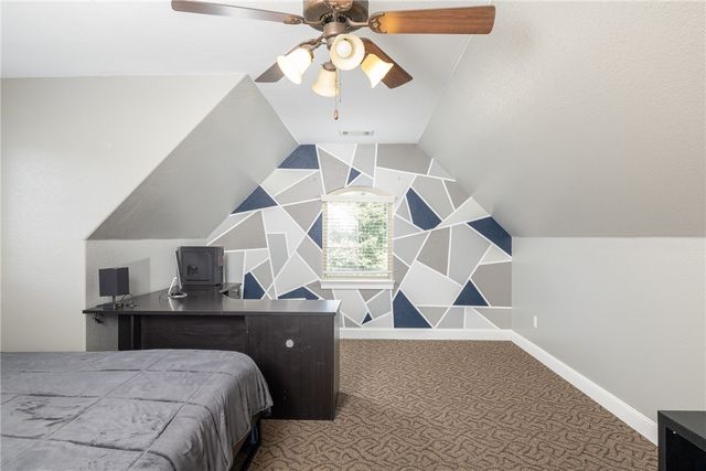 3907 W Mountain View Drive, Fayetteville, AR 72704