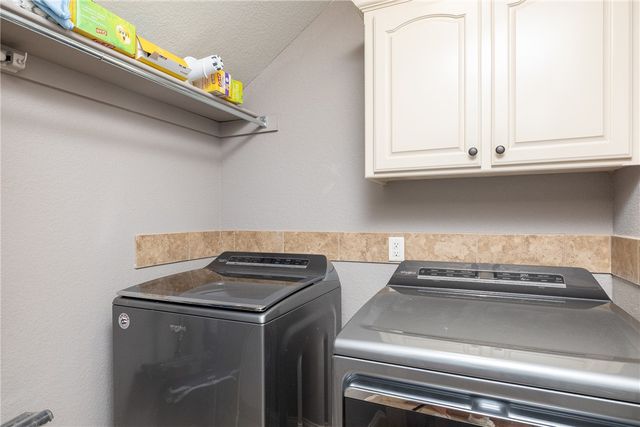 3907 W Mountain View Drive, Fayetteville, AR 72704