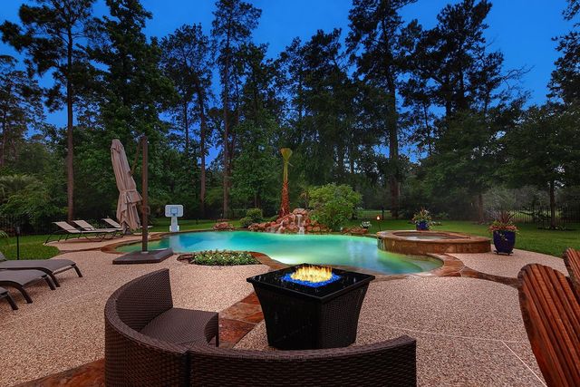6603 Augusta Pines Parkway E, Spring, TX 77389