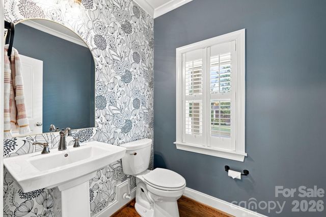 6333 Kennard Drive, Charlotte, NC 28216