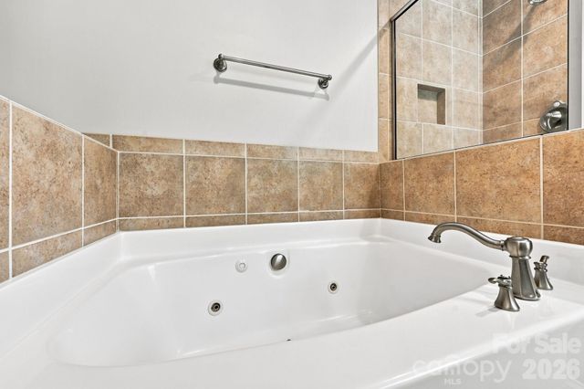 6333 Kennard Drive, Charlotte, NC 28216