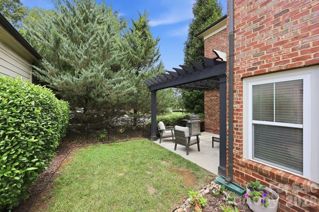 6333 Kennard Drive, Charlotte, NC 28216