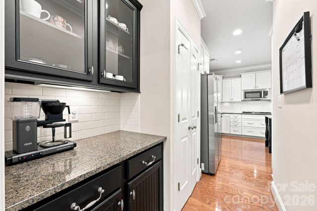 6333 Kennard Drive, Charlotte, NC 28216