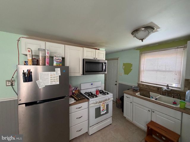 607 VETERANS HWY, Bristol, PA 19007