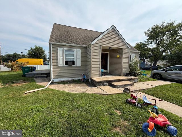 607 VETERANS HWY, Bristol, PA 19007