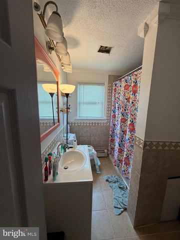 607 VETERANS HWY, Bristol, PA 19007