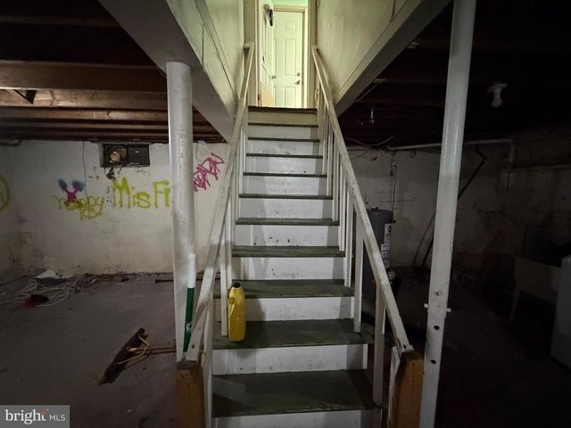 607 VETERANS HWY, Bristol, PA 19007