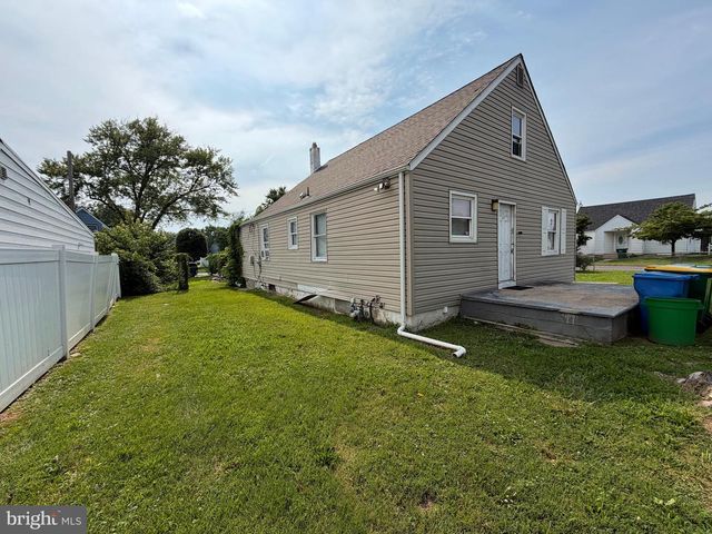 607 VETERANS HWY, Bristol, PA 19007