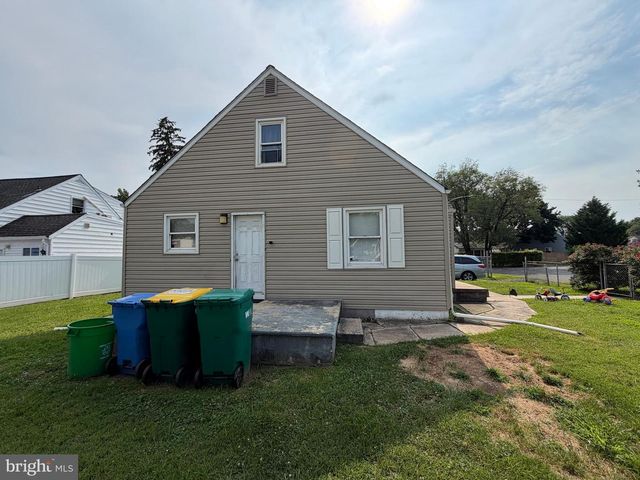607 VETERANS HWY, Bristol, PA 19007