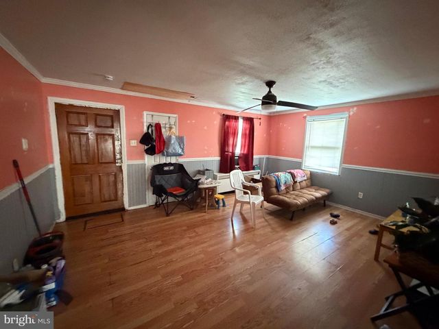 607 VETERANS HWY, Bristol, PA 19007