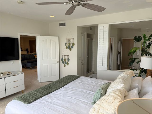 4165 Warner Avenue 202, Huntington Beach, CA 92649