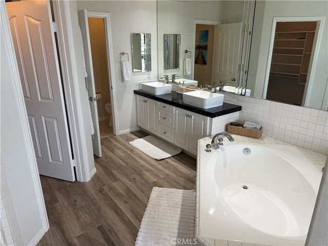 4165 Warner Avenue 202, Huntington Beach, CA 92649