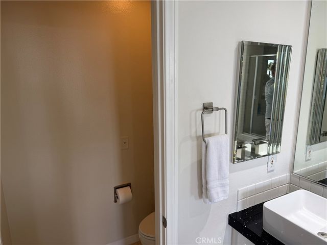 4165 Warner Avenue 202, Huntington Beach, CA 92649