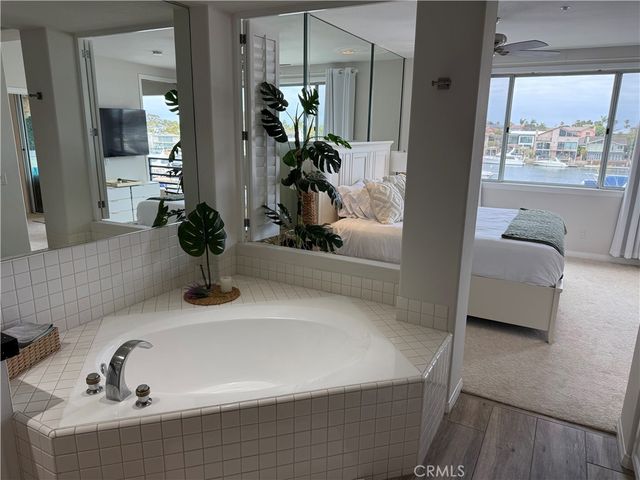 4165 Warner Avenue 202, Huntington Beach, CA 92649
