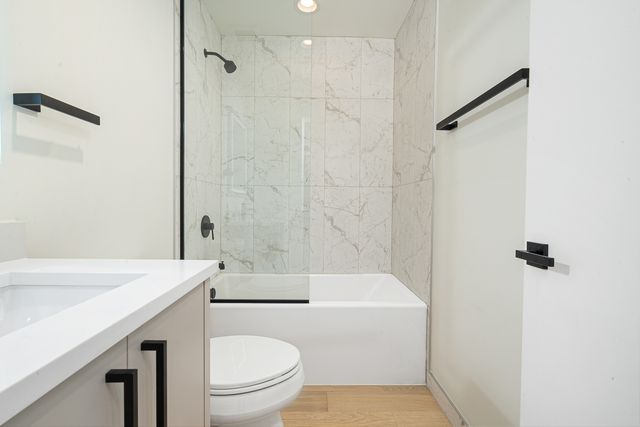 4706 N Malden Street 3North, Chicago, IL 60640