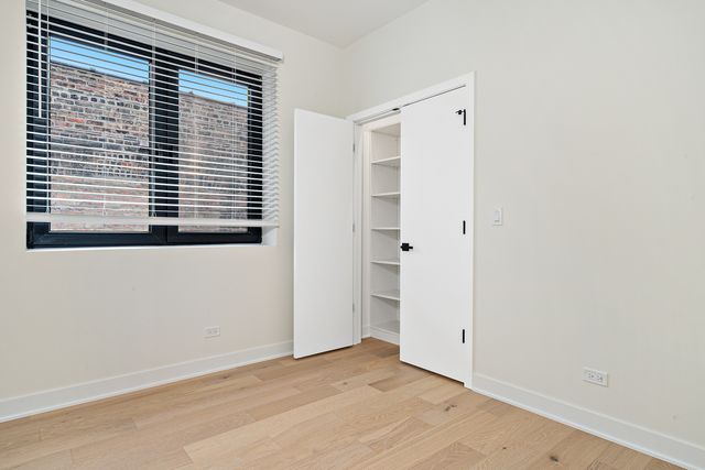 4706 N Malden Street 3North, Chicago, IL 60640