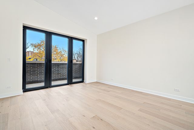 4706 N Malden Street 3North, Chicago, IL 60640