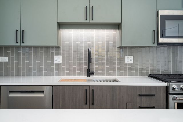 4706 N Malden Street 3North, Chicago, IL 60640