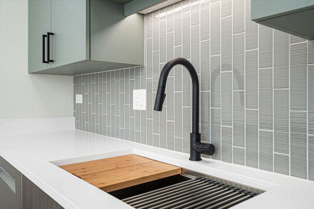 4706 N Malden Street 3North, Chicago, IL 60640