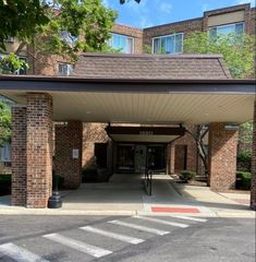 1880 Bonnie Lane 311, Hoffman Estates, IL 60169