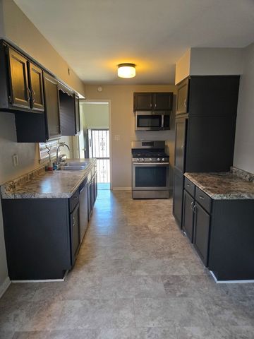 17506 Bernadine Street, Lansing, IL 60438