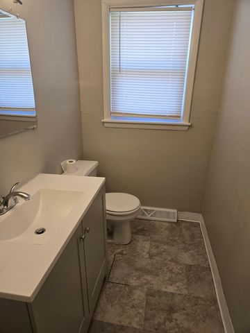 17506 Bernadine Street, Lansing, IL 60438