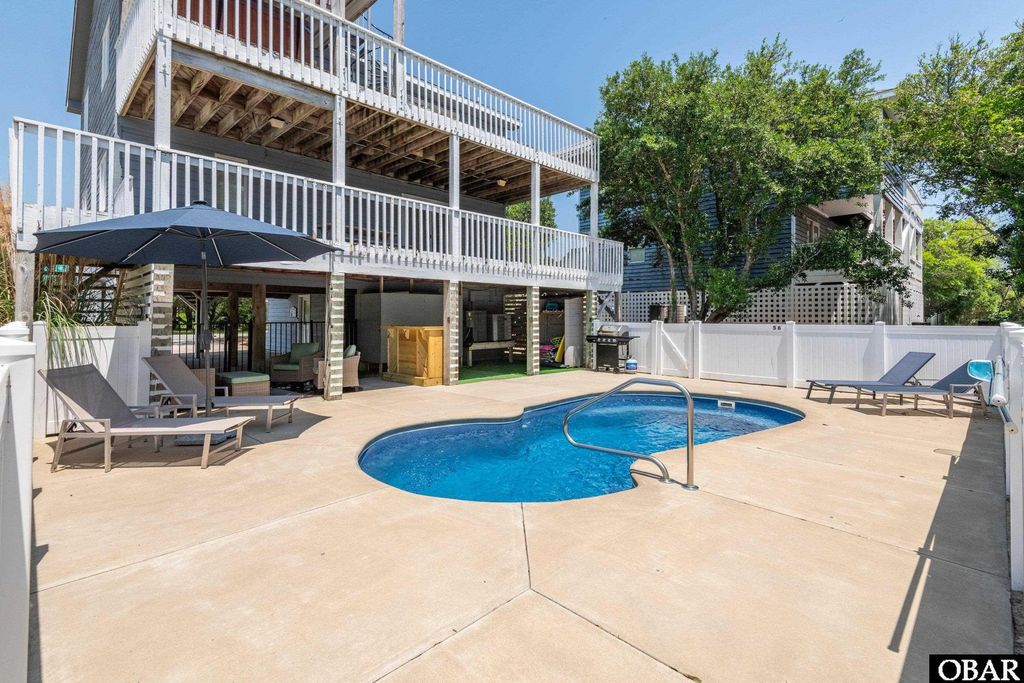 Image 2 of property listing at 630 Skimmer Court Unit: Lot 20, Corolla, NC 27927