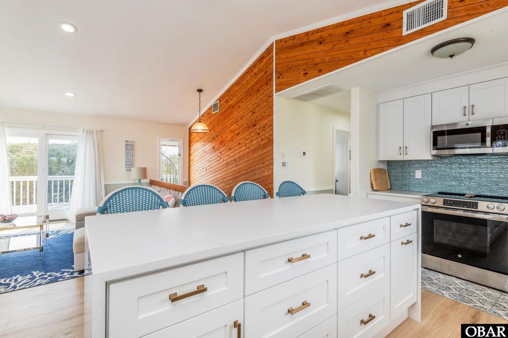 Image 9 of property listing at 630 Skimmer Court Unit: Lot 20, Corolla, NC 27927