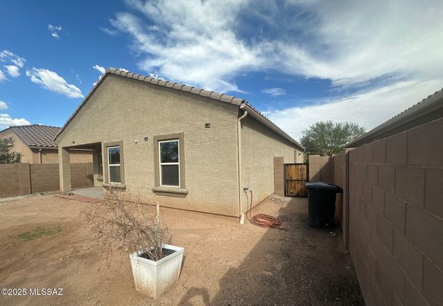 10279 Palo Rojo Way, Marana, AZ 85653