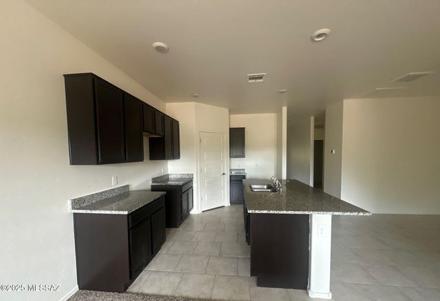 10279 Palo Rojo Way, Marana, AZ 85653