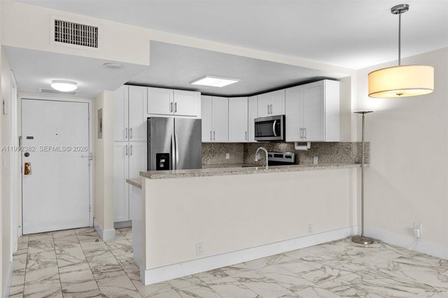 3800 S Ocean Dr 522, Hollywood, FL 33019