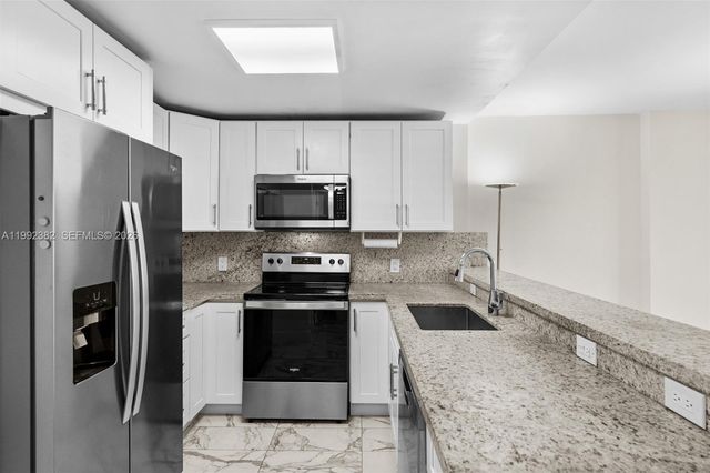 3800 S Ocean Dr 522, Hollywood, FL 33019