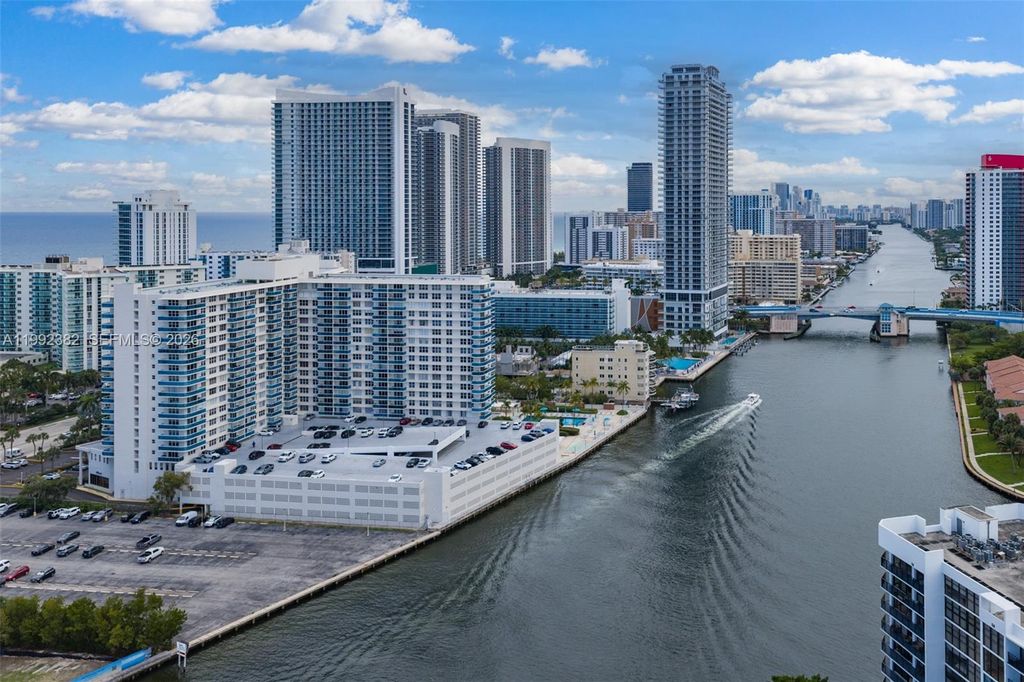 3800 S Ocean Dr 522, Hollywood, FL 33019