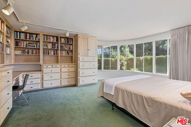 131 Ashdale Avenue, Los Angeles, CA 90049