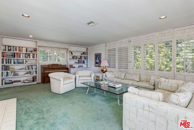 131 Ashdale Avenue, Los Angeles, CA 90049