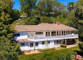 131 Ashdale Avenue, Los Angeles, CA 90049