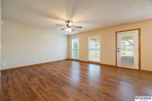 8922 Buckshot Road, Lincoln, NE 68507