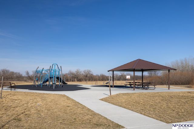 8922 Buckshot Road, Lincoln, NE 68507