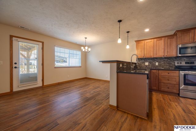 8922 Buckshot Road, Lincoln, NE 68507