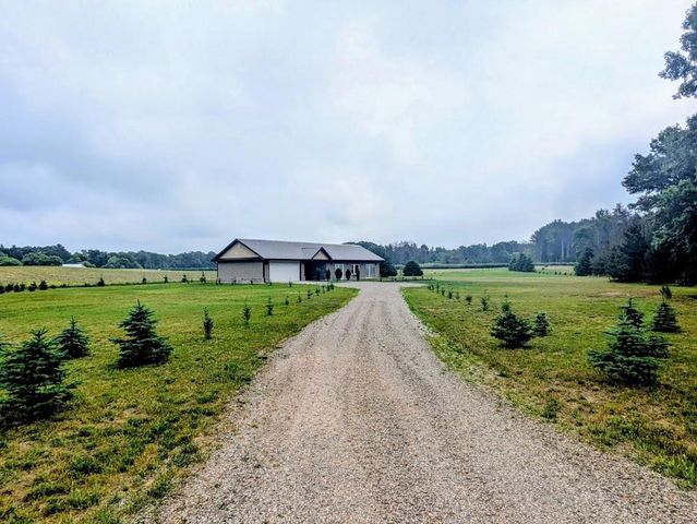 2234 19th Boulevard, Friendship, WI 53934