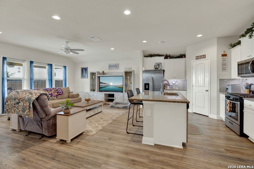 1316 Parkwood, Seguin, TX 78155