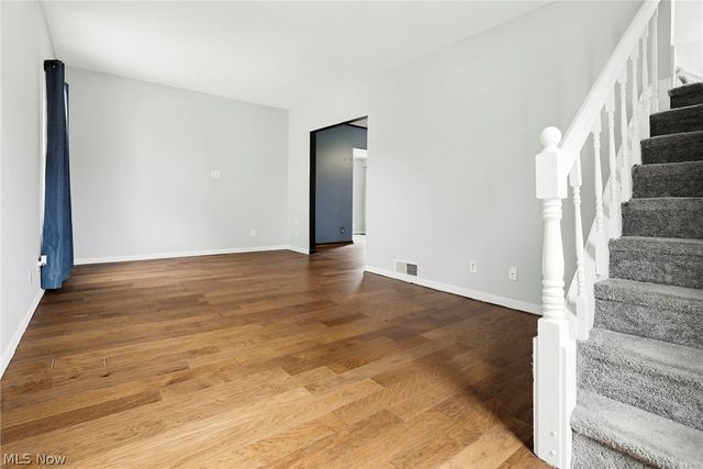 102 E Brookside Avenue, Akron, OH 44301