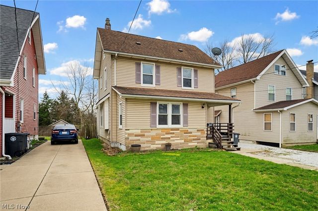 102 E Brookside Avenue, Akron, OH 44301